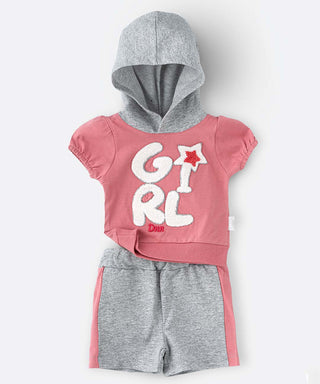 Embossed hooded peach tee with stripe pattern shorts for girls