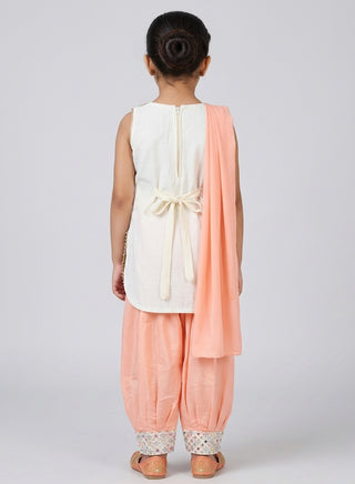 Girls Peach Sleeveless Ethnic Set