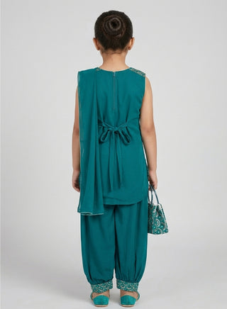 Girl wearing a teal green embroidered sleeveless kurta with matching Patiala salwar and chiffon dupatta ethnic wear set for kids aged 4–12 years.