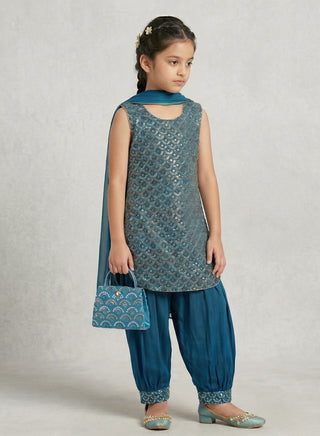 Girl wearing a embroidered sleeveless kurta with matching Patiala salwar and chiffon dupatta ethnic wear set for kids aged 4–12 years.