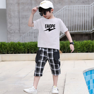 White t-shirt with checks pattern shorts set for boys 